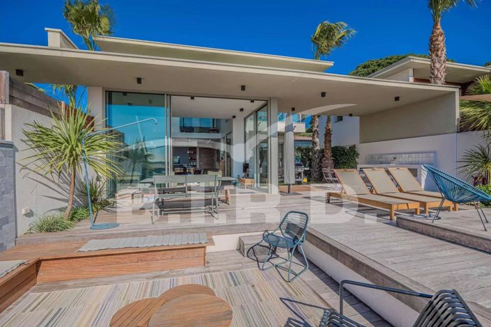 Image No.3-4 Bed House for sale