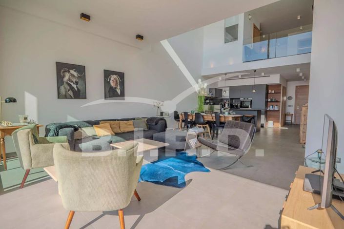 Image No.4-4 Bed House for sale