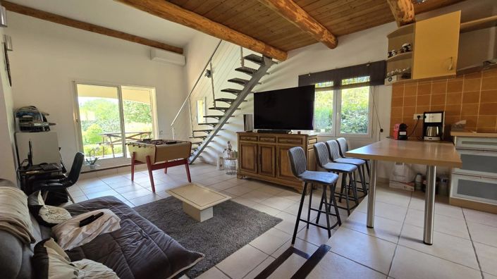 Image No.11-3 Bed House for sale