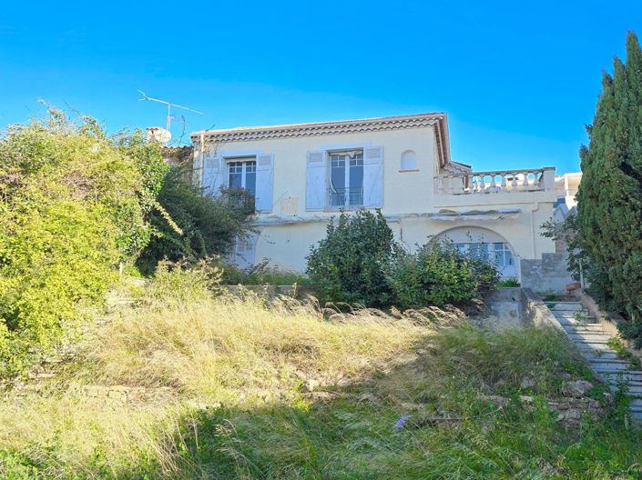 Image No.2-Maison de 4 chambres à vendre à Saint-Raphael