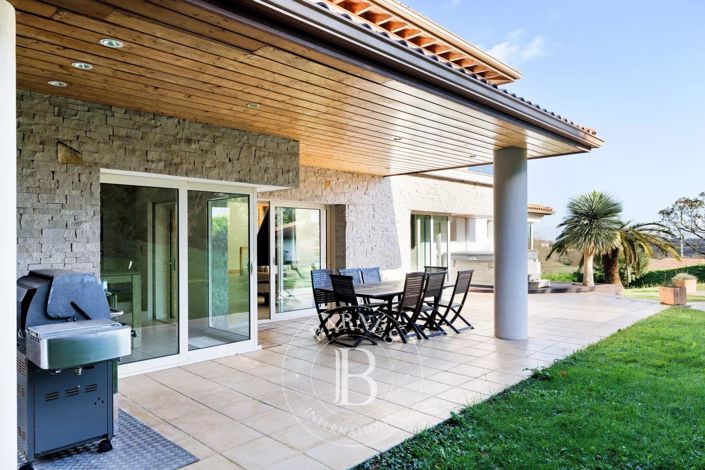 Image No.6-Maison de 4 chambres à vendre à Urrugne