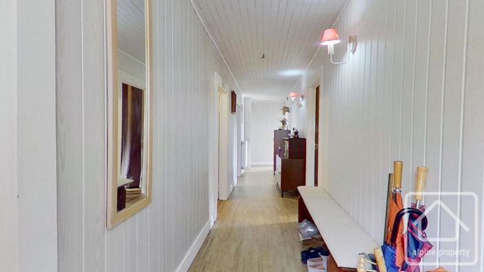 Image No.22-4 Bed Property for sale