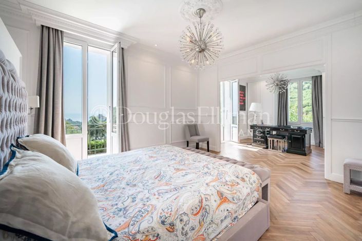 Image No.10-6 Bed House for sale