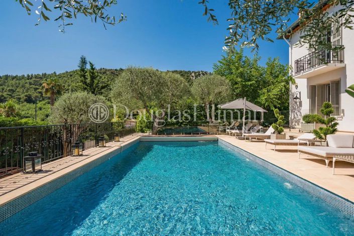 Image No.2-6 Bed House for sale