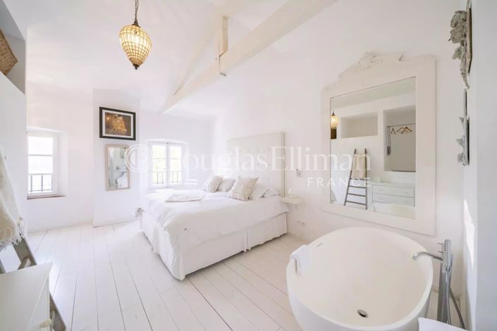 Image No.22-Maison de 11 chambres à vendre à Nice