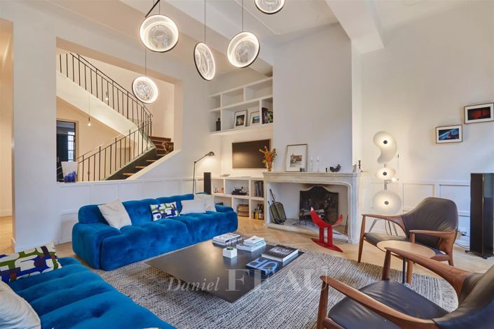 Image No.2-4 Bed House for sale