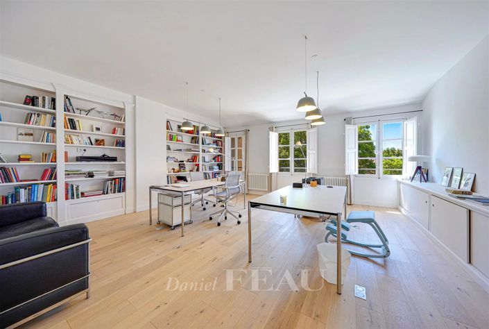 Image No.6-4 Bed House for sale