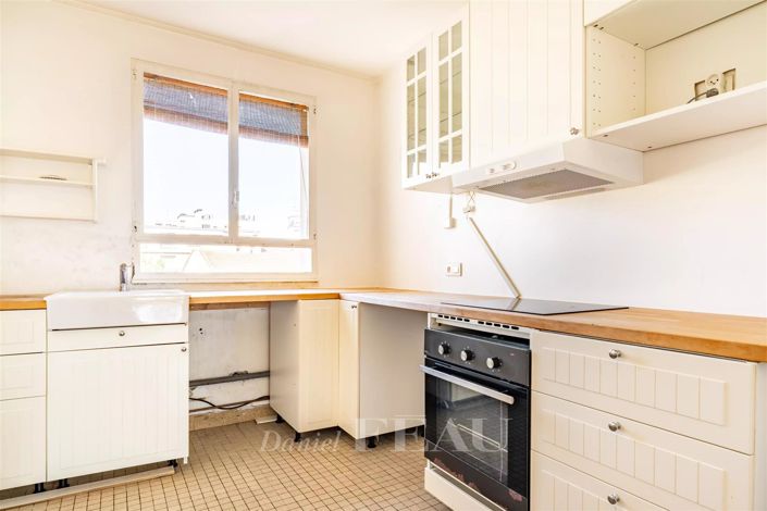 Image No.14-3 Bed Apartment for sale