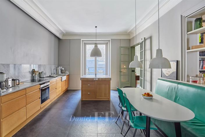 Image No.10-4 Bed Apartment for sale