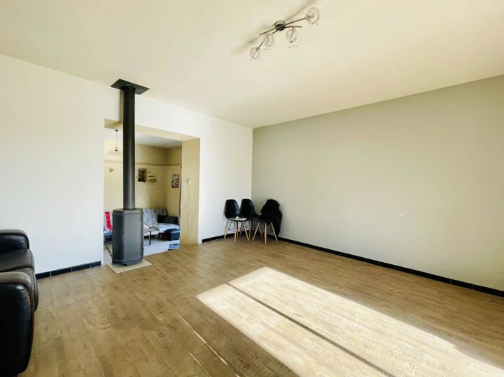 Image No.9-3 Bed House for sale