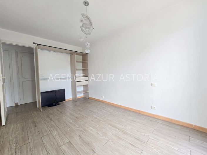 Image No.11-Appartement de 1 chambre à vendre à Saint-Raphael