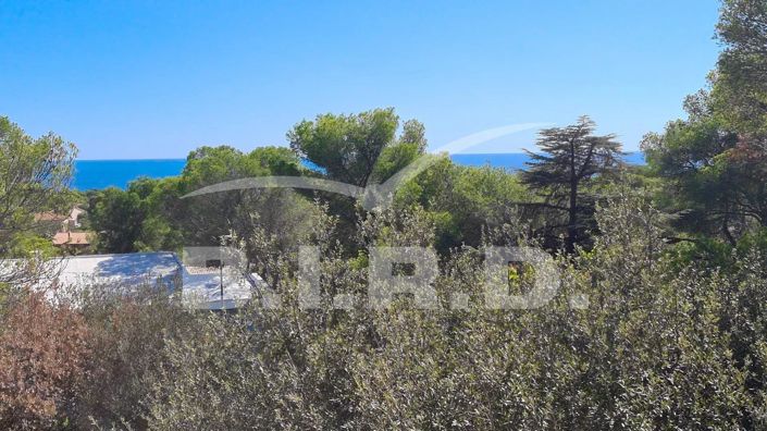 Image No.1-Maison de 5 chambres à vendre à Saint-Raphael