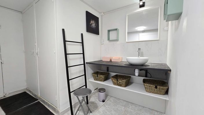 Image No.11-5 Bed House for sale