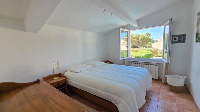 Image No.14-5 Bed House for sale