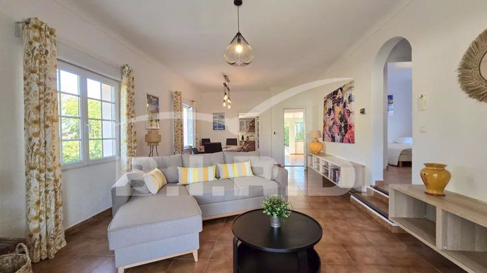 Image No.3-Maison de 5 chambres à vendre à Saint-Raphael