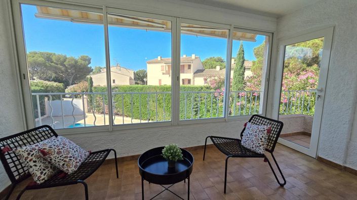 Image No.6-5 Bed House for sale