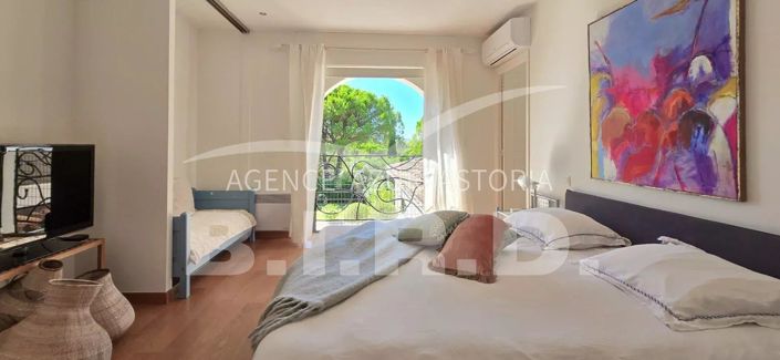 Image No.13-6 Bed House for sale