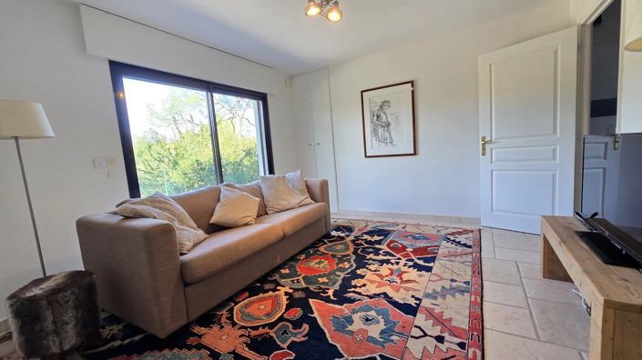 Image No.22-6 Bed House for sale