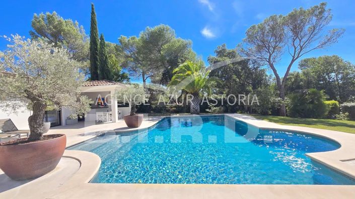 Image No.4-6 Bed House for sale