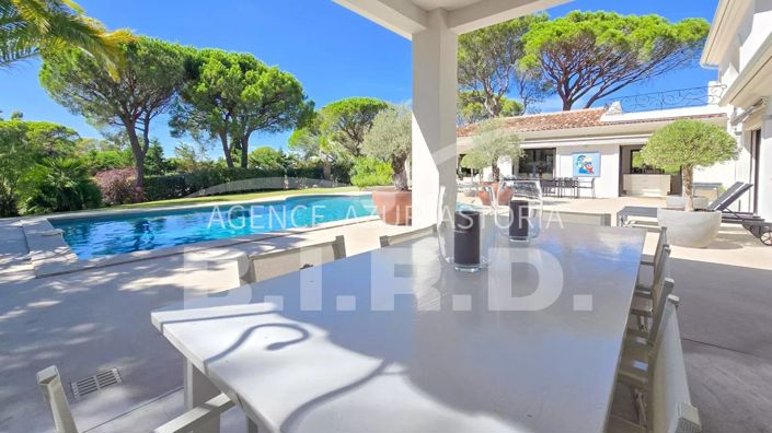 Image No.5-6 Bed House for sale