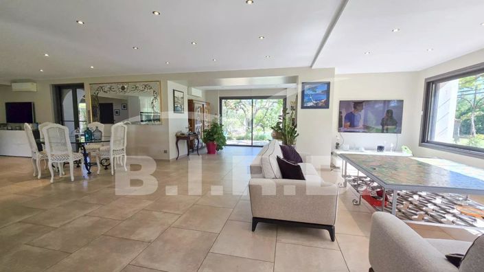 Image No.11-4 Bed House for sale