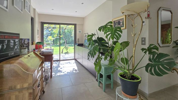 Image No.14-4 Bed House for sale