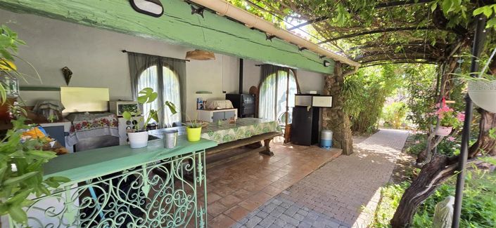 Image No.18-4 Bed House for sale