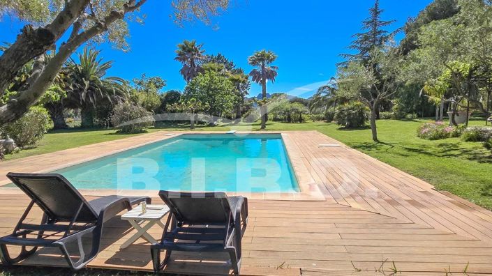 Image No.2-4 Bed House for sale