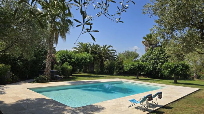 Image No.2-4 Bed House for sale