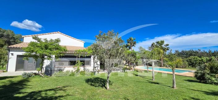 Image No.24-4 Bed House for sale