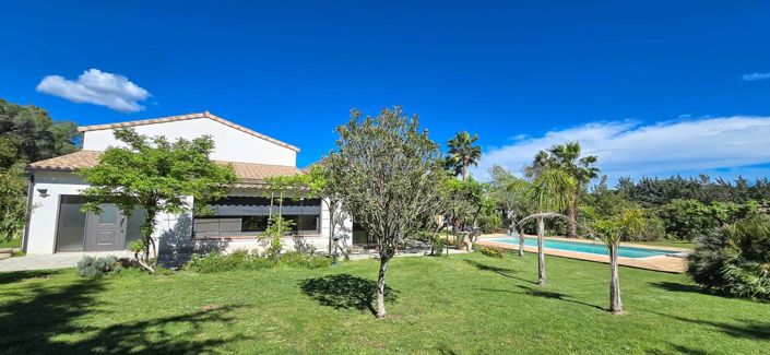 Image No.24-4 Bed House for sale