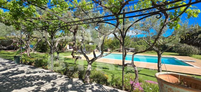 Image No.3-4 Bed House for sale