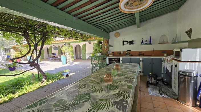 Image No.3-4 Bed House for sale