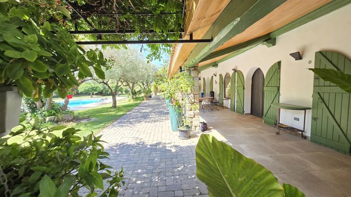 Image No.6-4 Bed House for sale