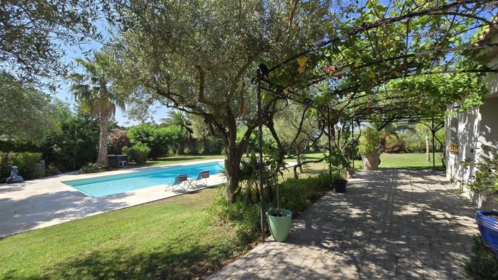 Image No.9-4 Bed House for sale