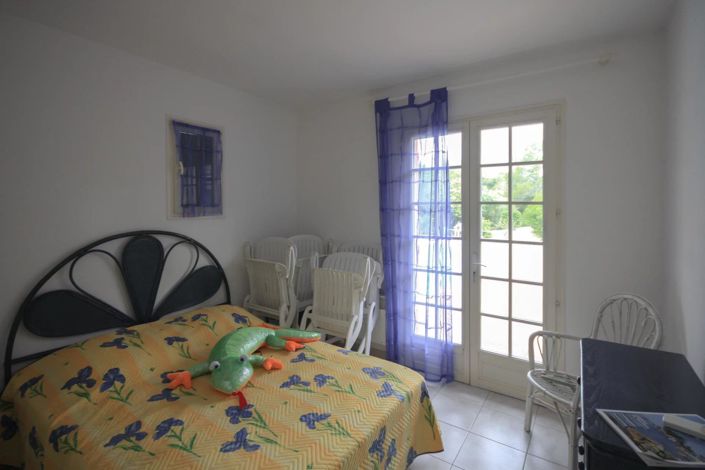 Image No.21-5 Bed House for sale