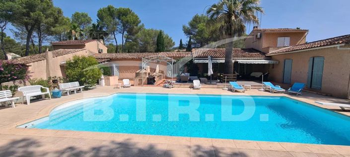 Image No.4-5 Bed House for sale