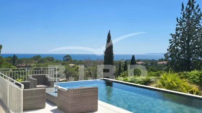 Maison de 4 chambres à vendre à Saint-Raphael