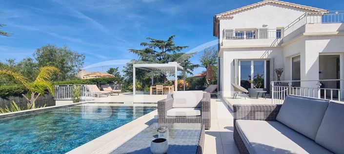 Image No.5-Maison de 4 chambres à vendre à Saint-Raphael