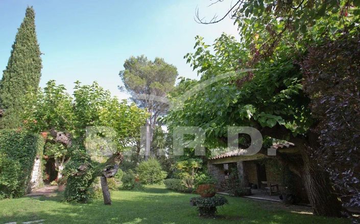 Image No.11-10 Bed House for sale