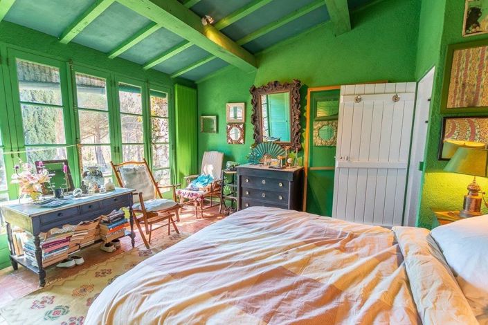 Image No.17-10 Bed House for sale