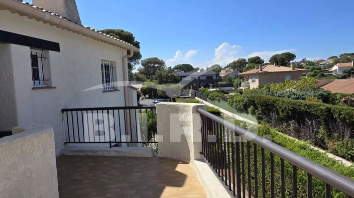 Image No.13-1 Bed Apartment for sale