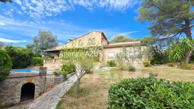 6 Bed House for sale