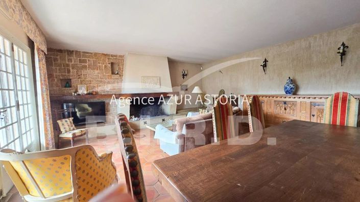 Image No.10-6 Bed House for sale