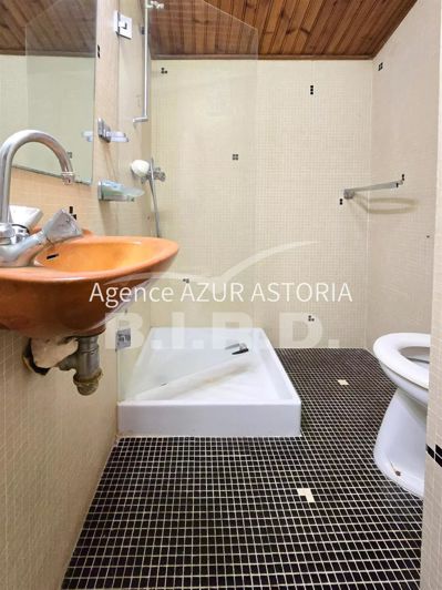 Image No.25-6 Bed House for sale