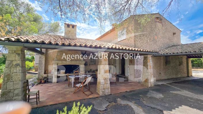 Image No.5-6 Bed House for sale