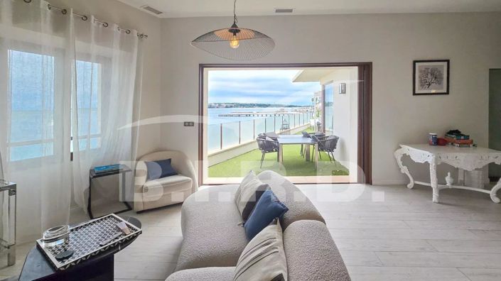 Image No.2-Maison de 5 chambres à vendre à Cannes