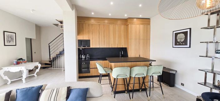 Image No.5-5 Bed House for sale