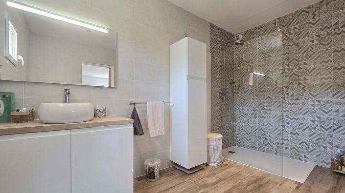 Image No.13-3 Bed House for sale