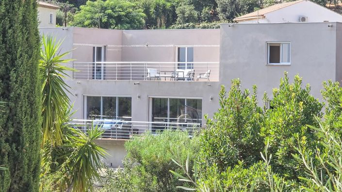 Image No.3-3 Bed House for sale